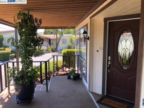 29530 Sandburg Way, Hayward, CA 94544-6454