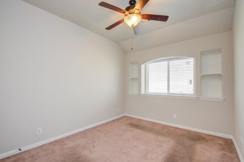 5611 Jay Thrush Dr, Richmond TX 77407 exterior