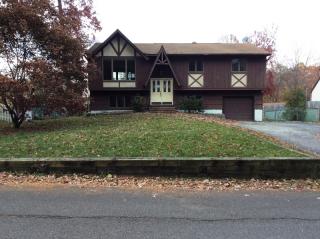 33 Belton St, Stanhope, NJ 07874-3418