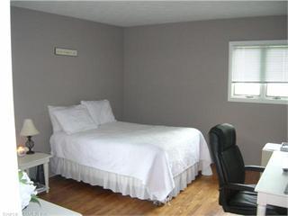35 Applewood Dr, Meriden, CT 06450-7901