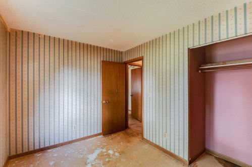 153 Bates Ave, Saint Paul MN  55106-6330 exterior