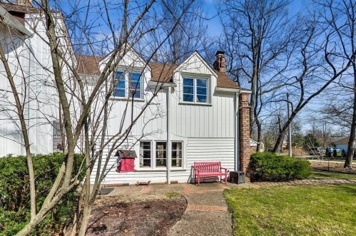 260 Lakeside Pl, Highland Park, IL 60035-5359