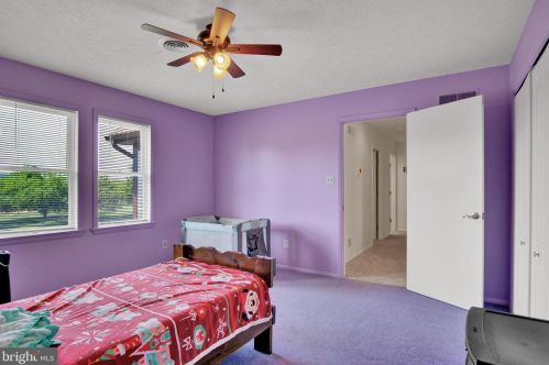 11 Thrush Dr, Carlisle, PA 17015-7653