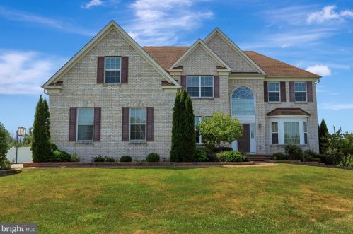 102 Tuscan Ln, Harrison Township, NJ 08062-1895
