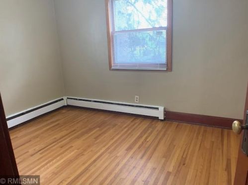 1101 Hudson Rd, Saint Paul MN  55106-6107 exterior