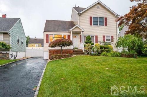 143 Bond St, Iselin, NJ 08830-2444