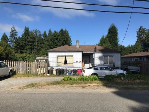 4486 Campton Rd, Eureka, CA 95503-6192