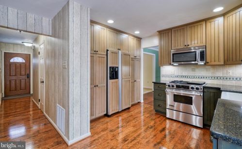 1609 Mithering Ln, Silver Spring MD 20905-7045 exterior