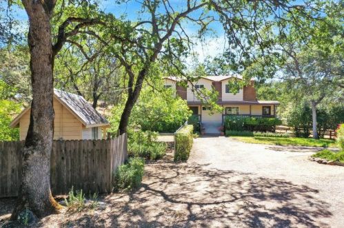 16664 Coleman Ln, Grass Valley, CA 95949-9736