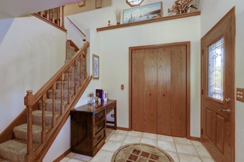 671 Schultz St, Lemont, IL 60439-4065