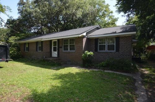 1495 Pocahontas St, Mount Pleasant, SC 29464-4876