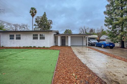 8219 Oahu Dr, Fair Oaks, CA 95628-3732