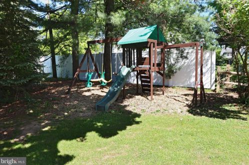 25 Roosevelt Blvd, Lancaster PA  17601-4039 exterior