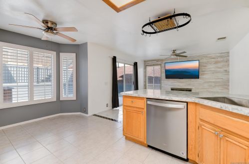 335 Palomar St, Chula Vista CA  91911-3729 exterior