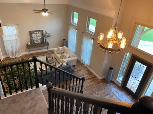 6005 Autumn Hills Dr, Fort Worth TX  76140-9695 exterior