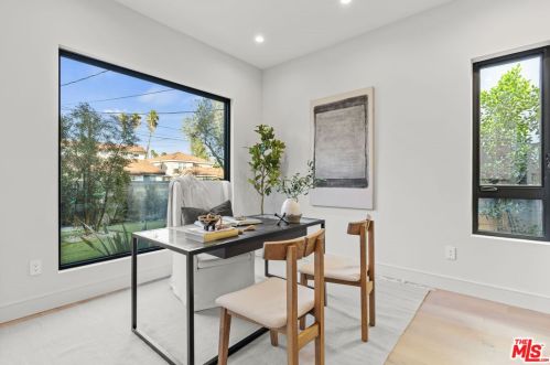 15754 Morrison St, Van Nuys CA  91436-1544 exterior