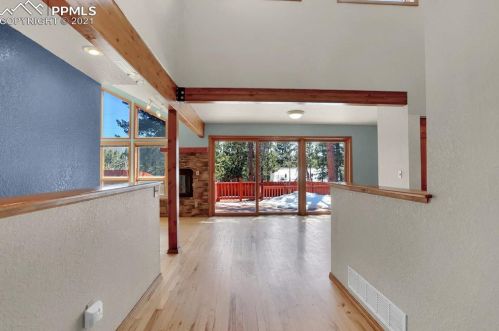 2720 Sunnywood Ave, Woodland Park CO 80863-9401 exterior