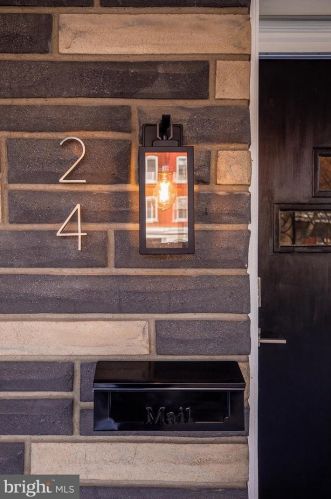 24 Ross St, Lancaster PA  17602-1925 exterior