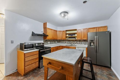 8610 Grant St, Gary IN 46410-6197 exterior