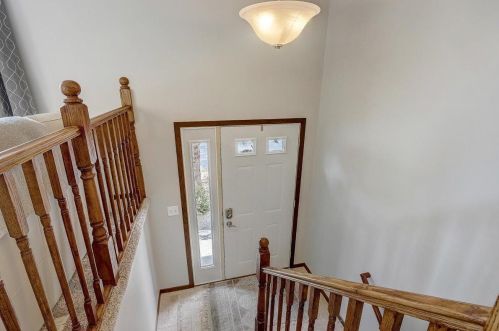 2862 Castleford Ct, Saint Paul MN  55125-3416 exterior