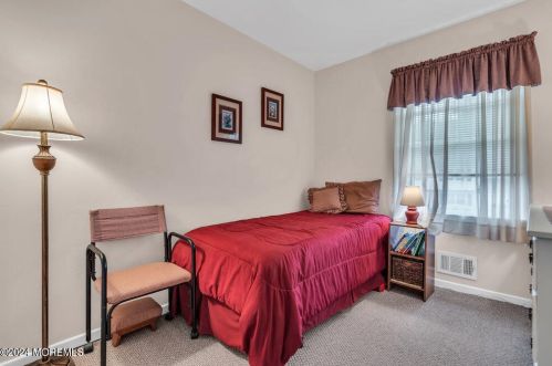 20 Pne Needle St, Wall Township NJ  07731-2647 exterior