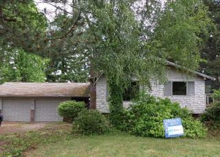765 9th St, Damascus, OR 97030