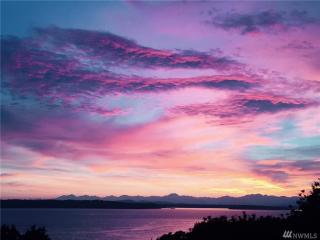 12654 Shorewood Dr, Seattle, WA 98146-3013