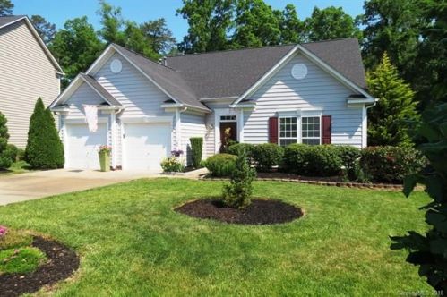 2449 Acadia Ct, Kannapolis, NC 28083-6442