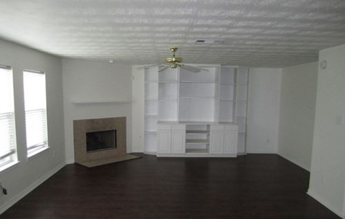 5043 Willow Point Dr, Conroe TX  77303-3078 exterior