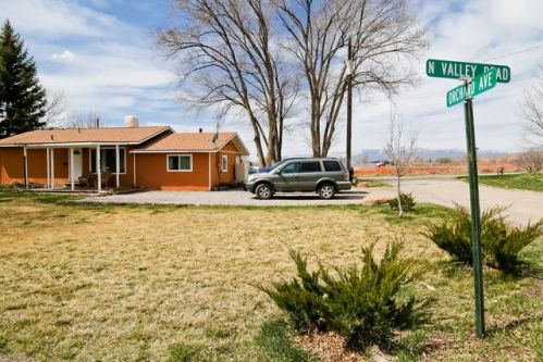 430 Valley Rd, Silt, CO 81652-9596