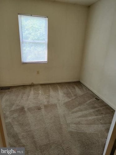 116 Kinsman View Cir, Silver Spring MD 20901-1661 exterior