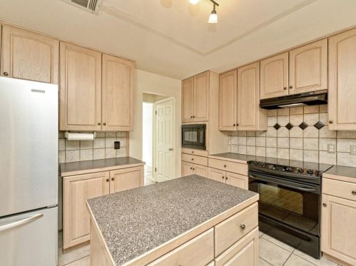 1133 Elder Cir, Austin TX  78733-3422 exterior