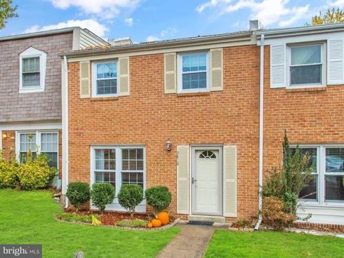 3810 Port Hope Pt, Triangle, VA 22172-1032