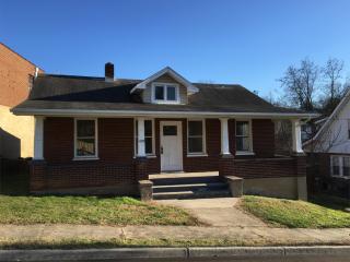 1212 Buena Vista Blvd, Roanoke VA  24013-2428 exterior