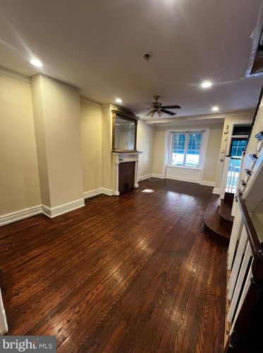 2322 17th St, Philadelphia, PA 19132-4405