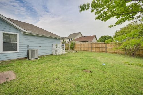 10600 Wild Oak Dr, Fort Worth TX  76140-5437 exterior