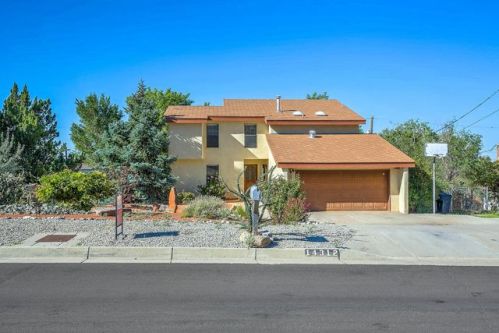 14312 Oakwood Pl, Albuquerque, NM 87123-2414