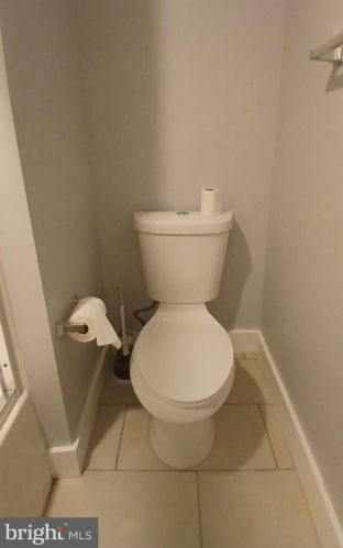 2206 Front St, Philadelphia PA 19133-0034 exterior