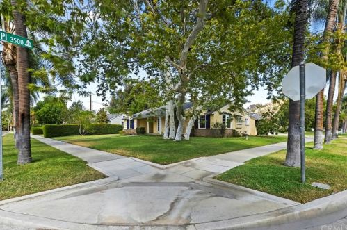 5690 Riverside Ave, Riverside CA  92506-1837 exterior