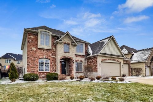 4319 Champion Rd, Naperville, IL 60564-5002