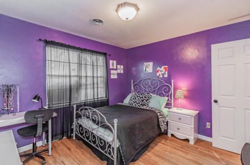 1304 Tucker St, Fort Worth TX  76104-2140 exterior
