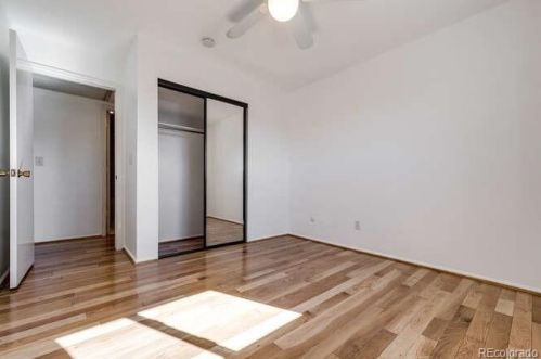 6256 Peakview Pl, Englewood CO 80111-4327 exterior