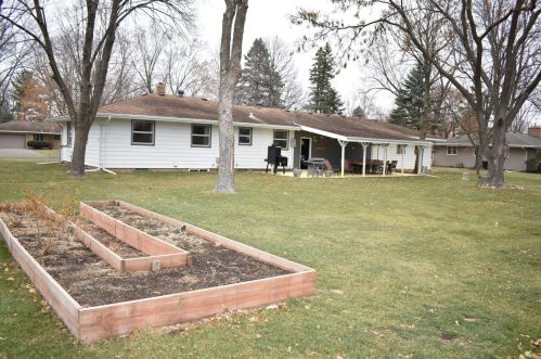 5844 Fairway Ln, Saint Cloud, MN 56303-0600