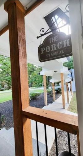 640 Goode Rd, Conyers, GA 30094-3239