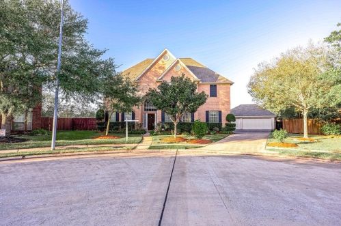 3302 Irish Shores Ln, Pearland, TX 77584-7922