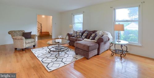 1343 Country Club Dr, Lancaster PA  17601-5209 exterior