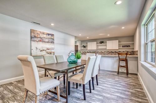 3138 Chapel Downs Dr, Dallas TX  75229-5833 exterior