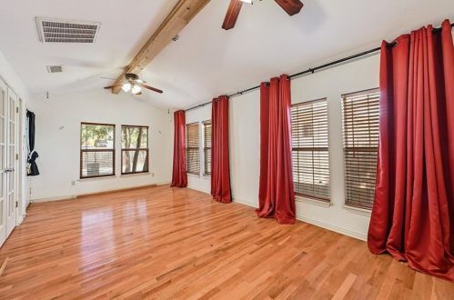 1309 Alamo St, Austin TX  78702-2224 exterior