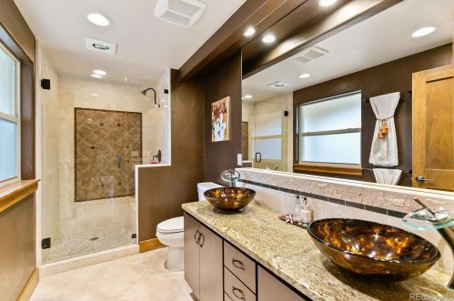 4991 Chester St, Englewood CO 80111-1330 exterior