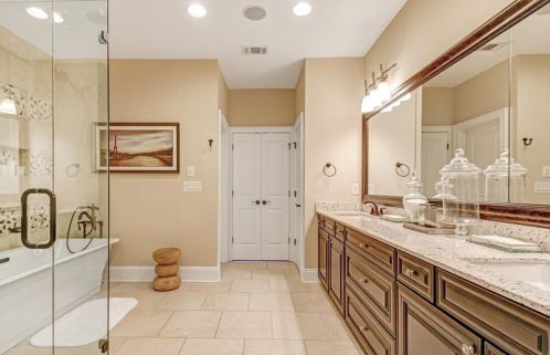 3636 Brookleigh Ln, Atlanta GA  30319-2219 exterior